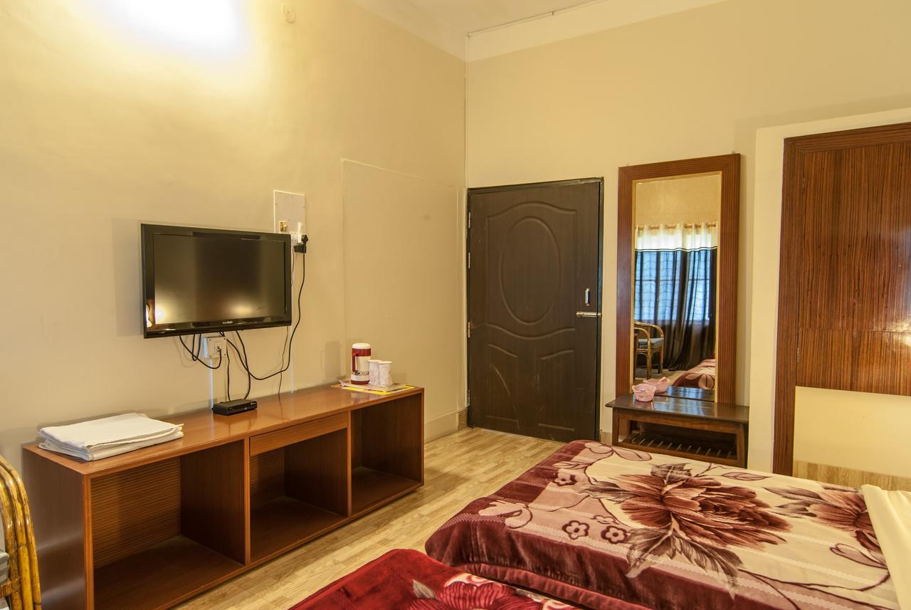 Hotel Jyoti Forbesganj Экстерьер фото