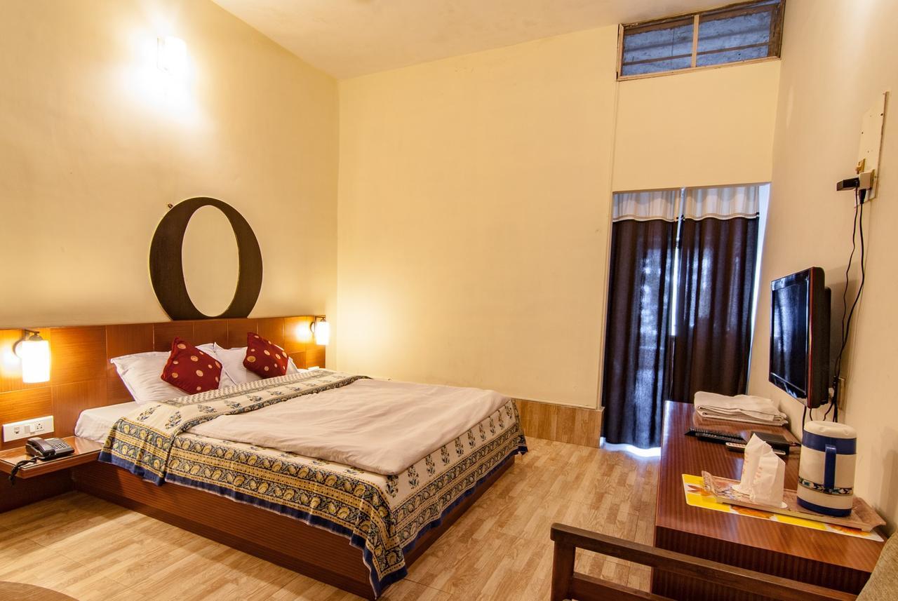 Hotel Jyoti Forbesganj Экстерьер фото